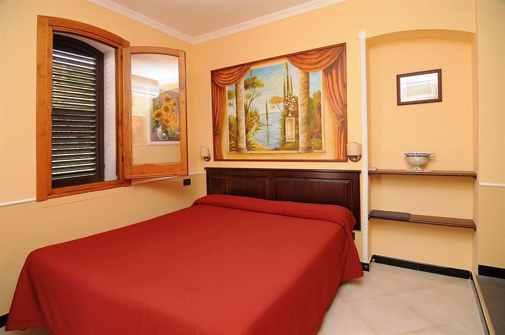 Hotel Villa La Colombaia Agropoli Exterior photo