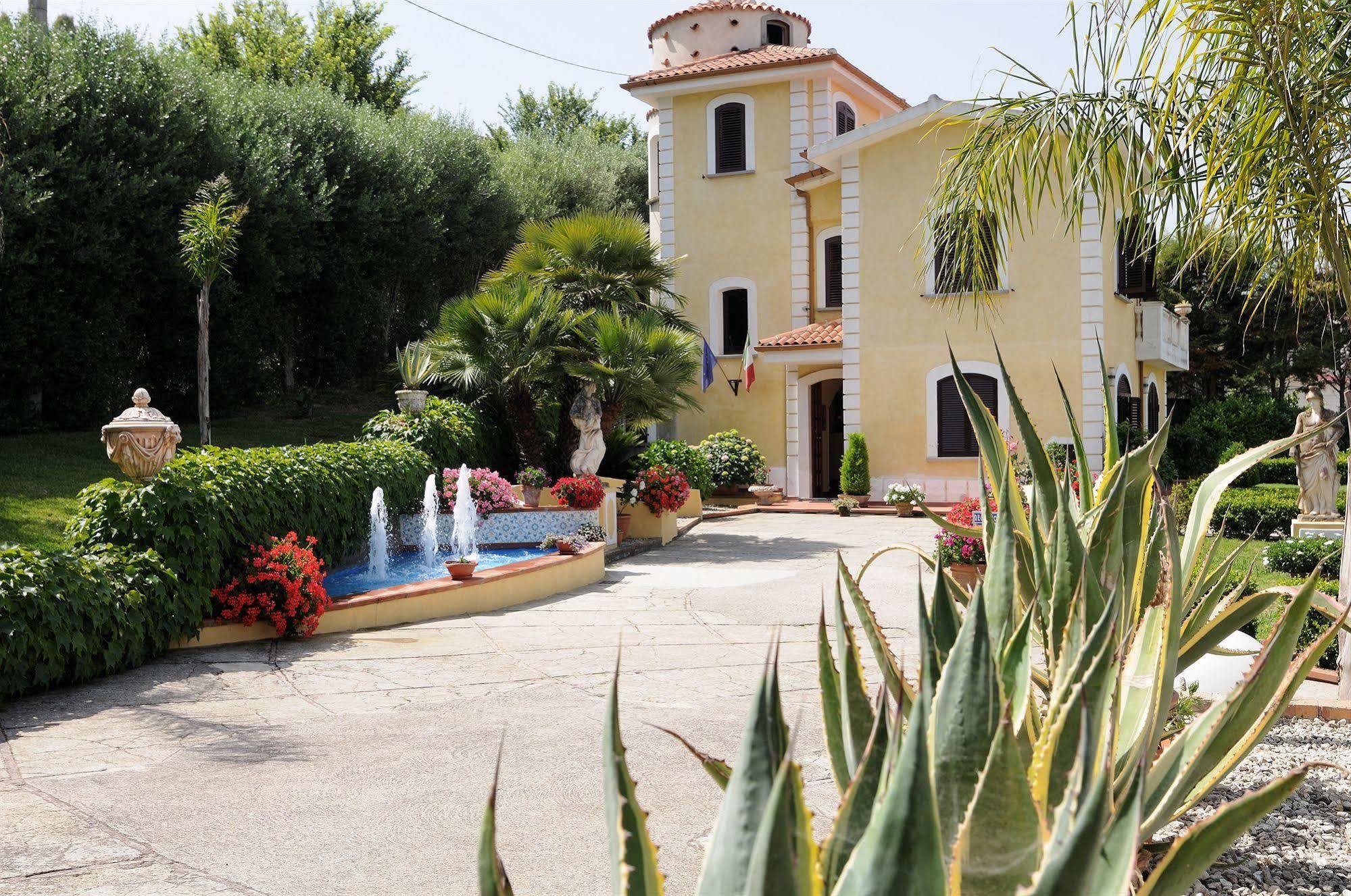 Hotel Villa La Colombaia Agropoli Exterior photo