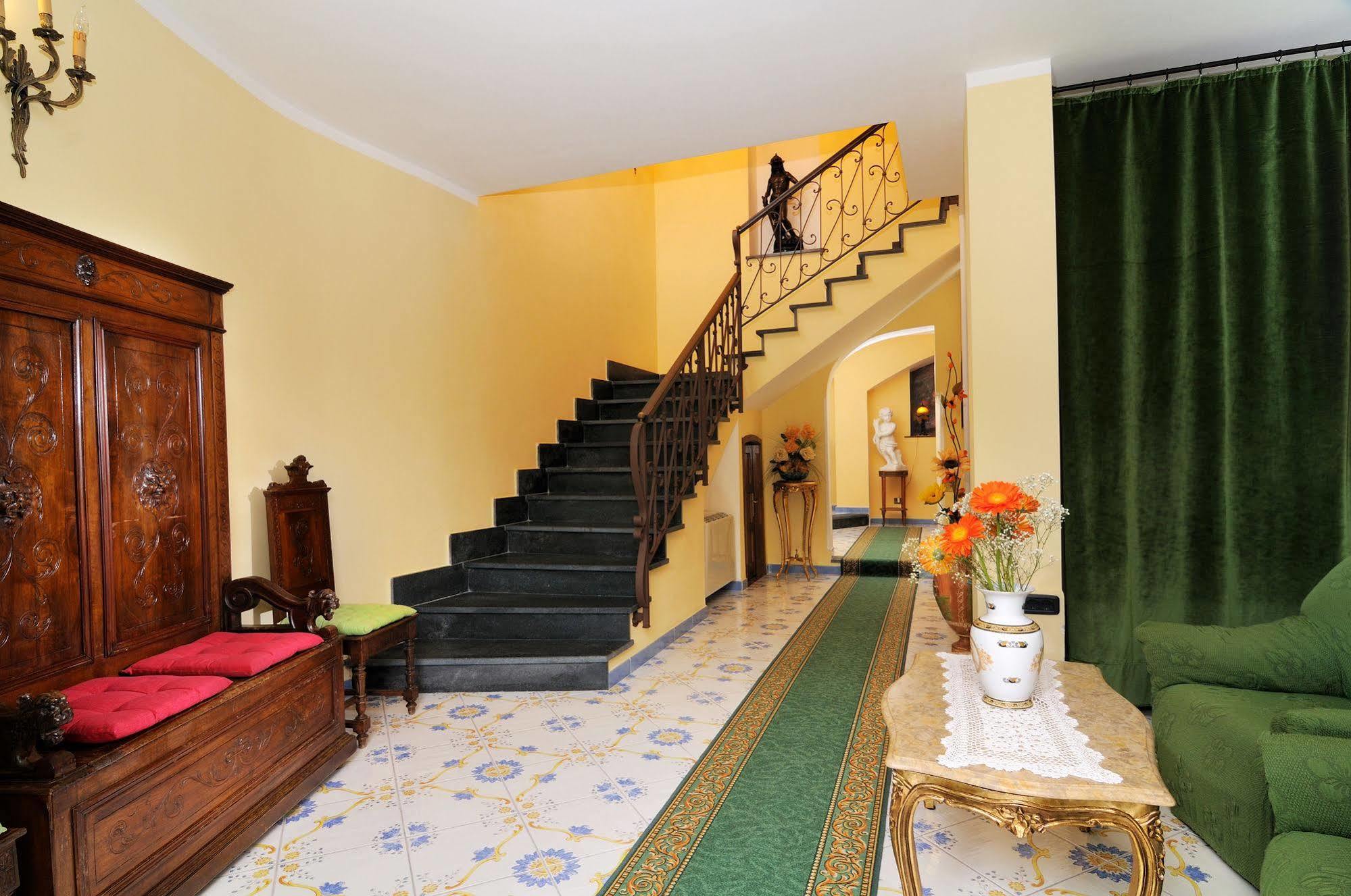Hotel Villa La Colombaia Agropoli Exterior photo