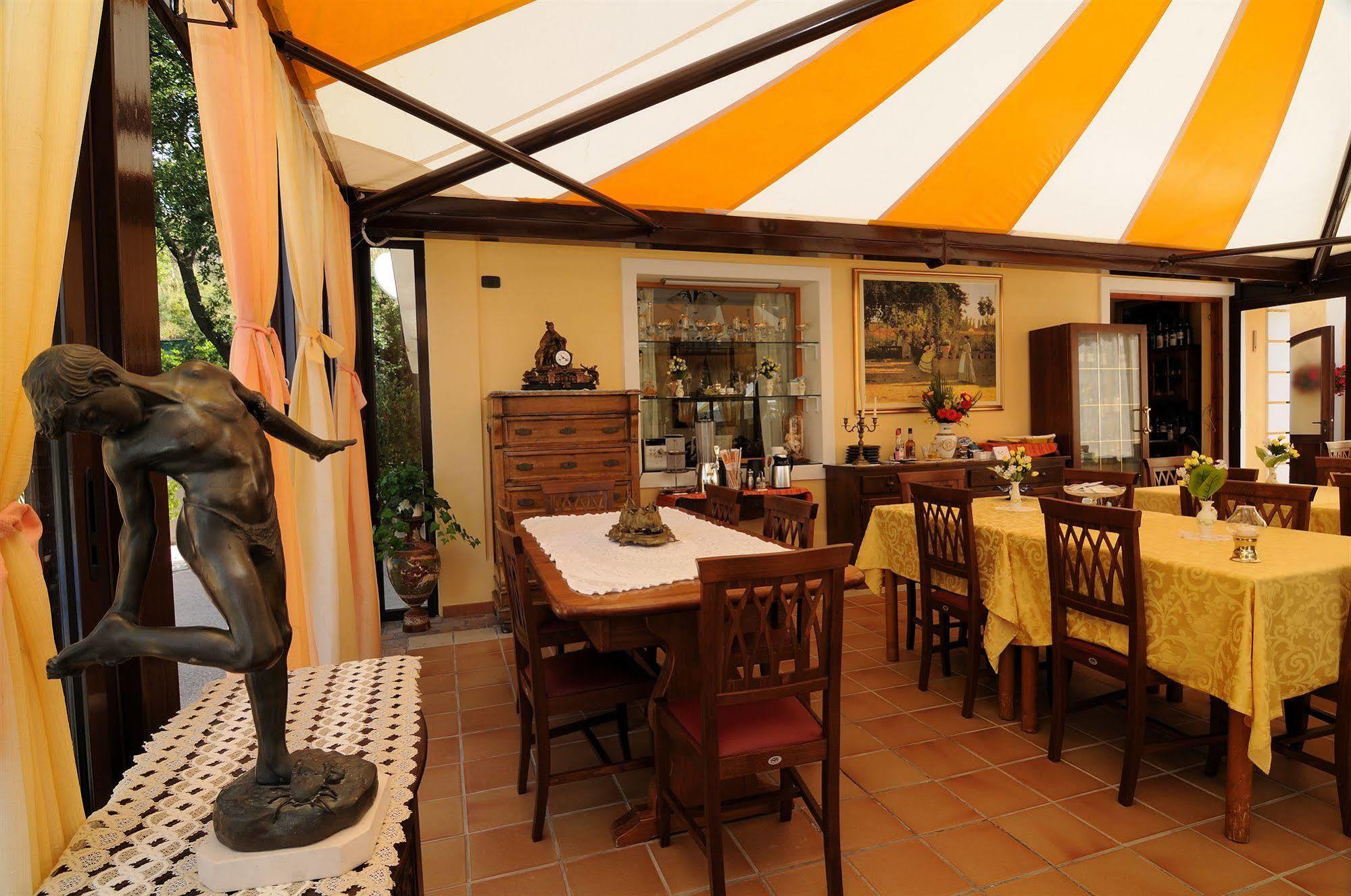 Hotel Villa La Colombaia Agropoli Exterior photo