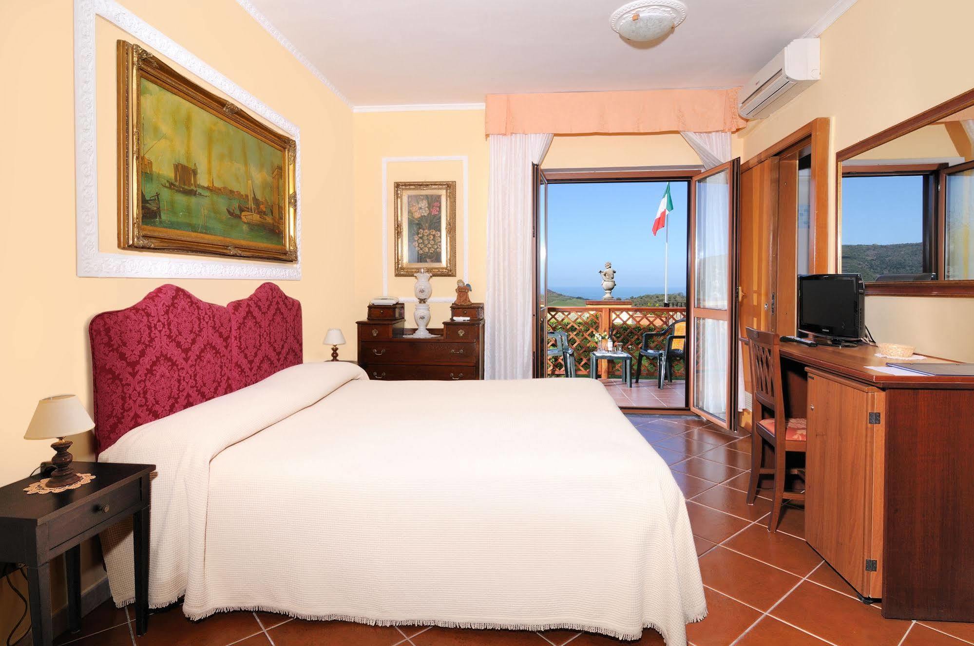 Hotel Villa La Colombaia Agropoli Exterior photo