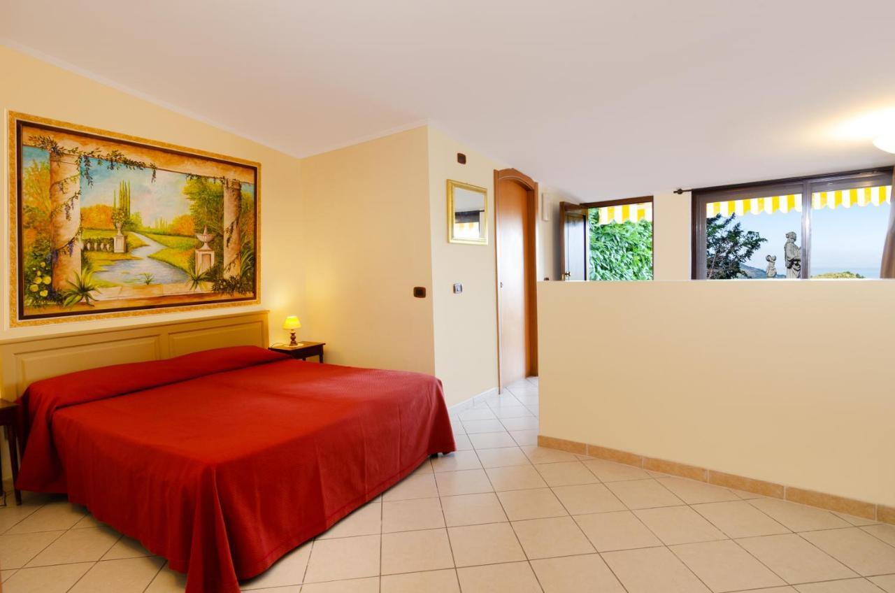 Hotel Villa La Colombaia Agropoli Exterior photo