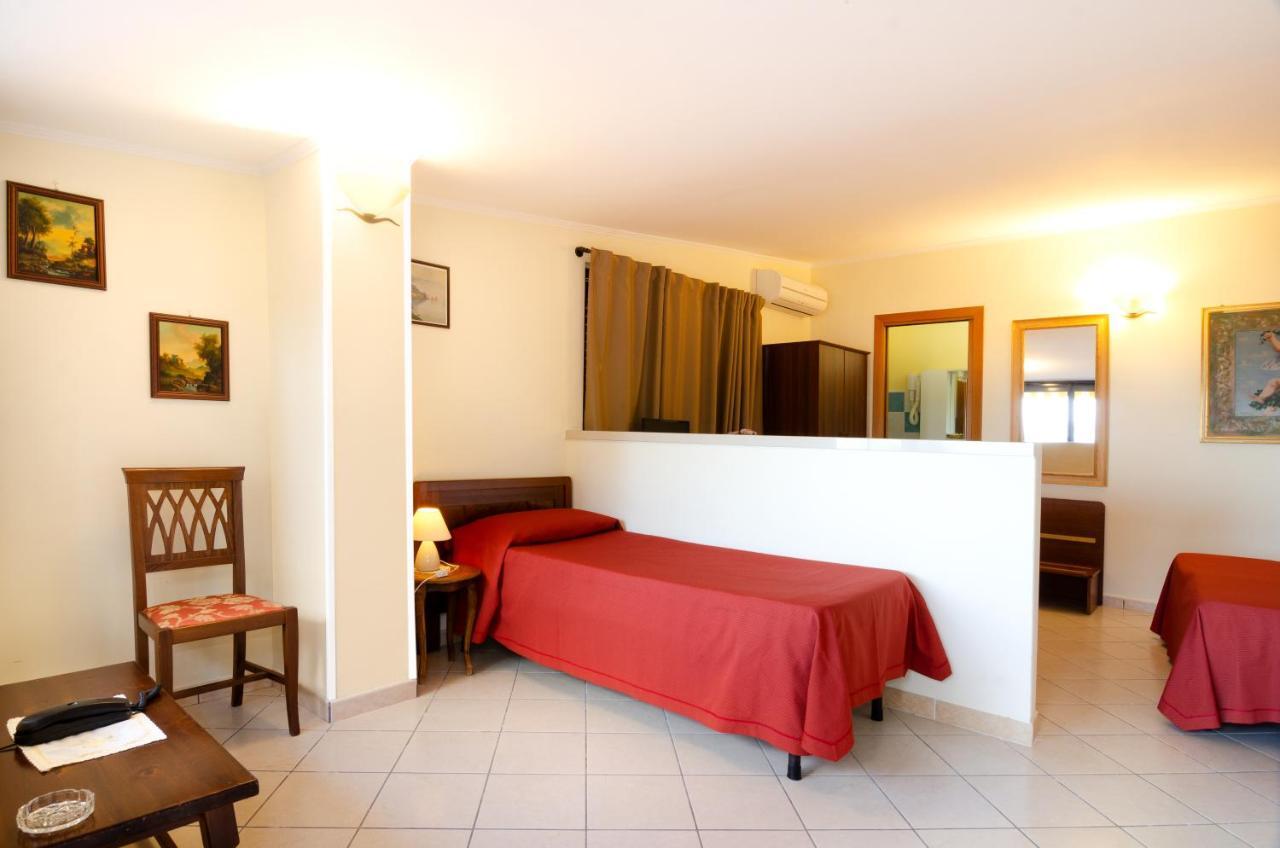 Hotel Villa La Colombaia Agropoli Exterior photo